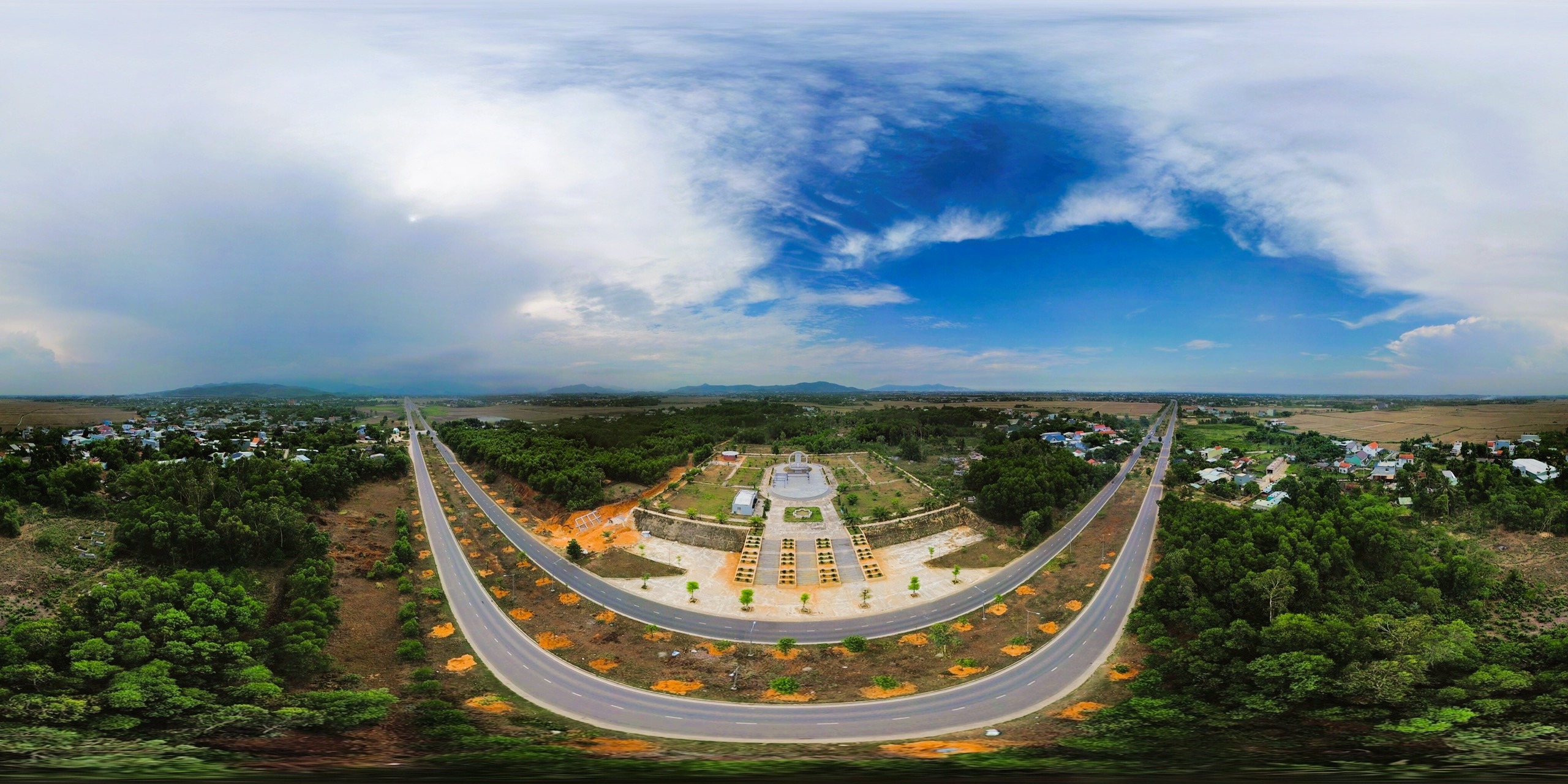 Công viên văn hoá Bia chiến tích Gò Hà